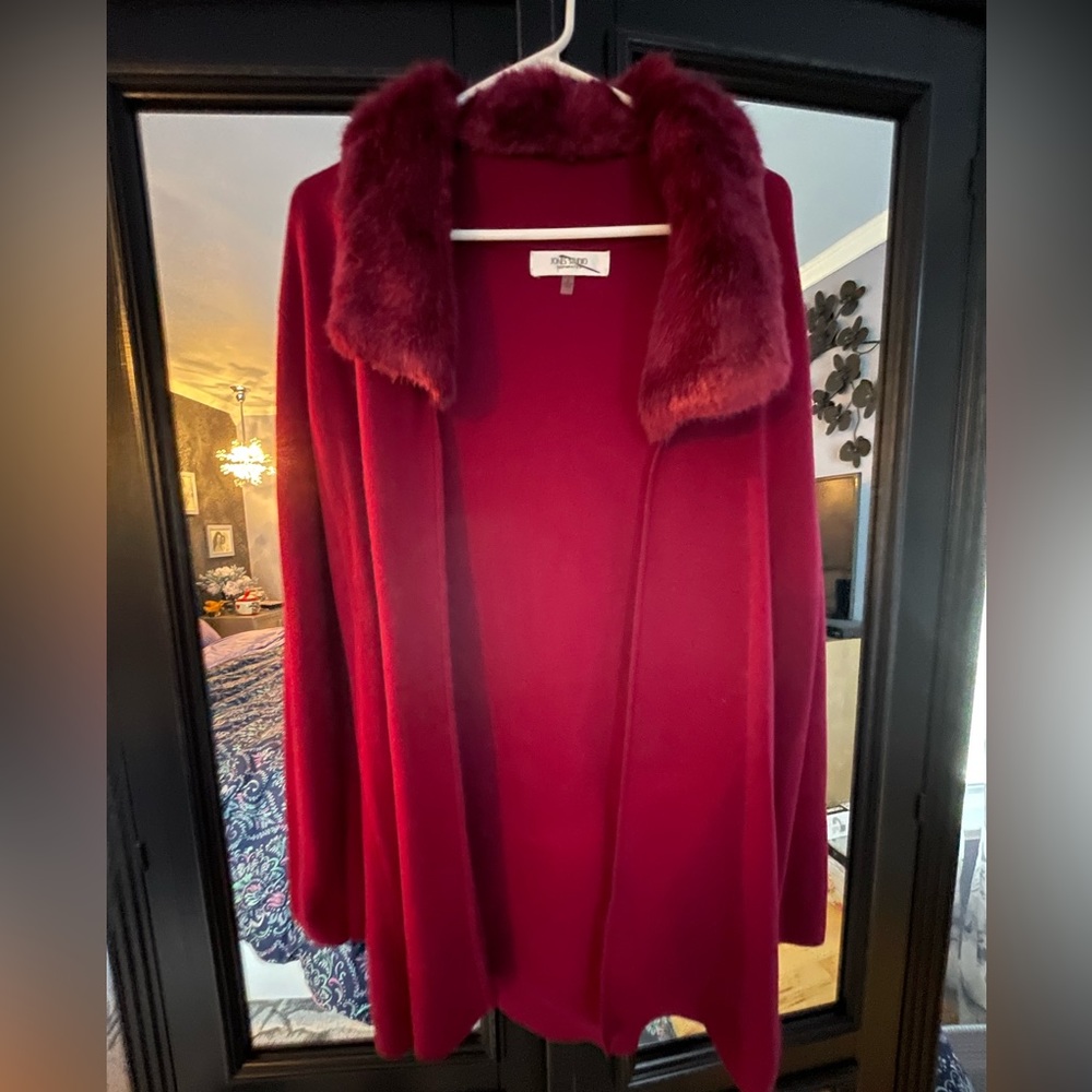 Jones Studio Separates Long Cardigan with Faux Fur Collar Size Small